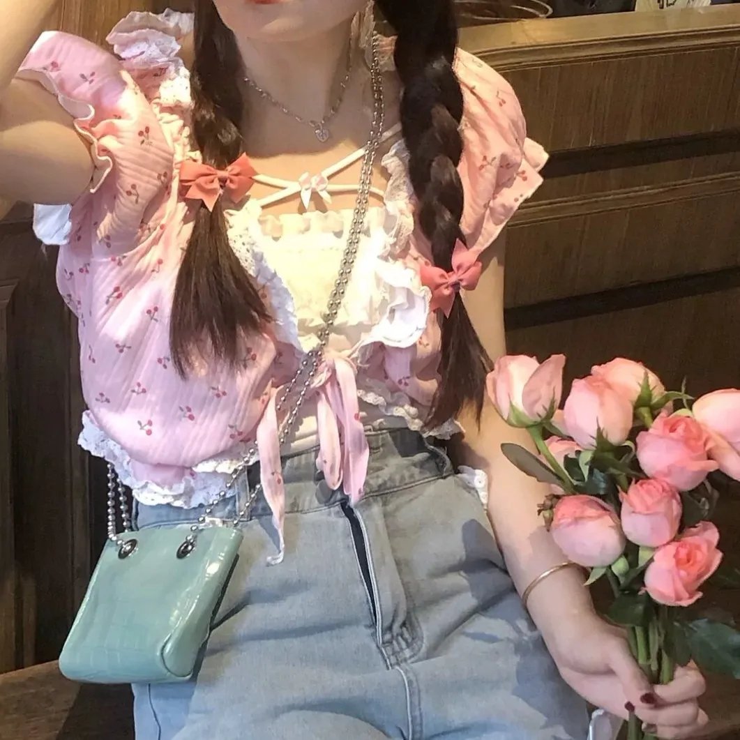 弘大诊所 海报